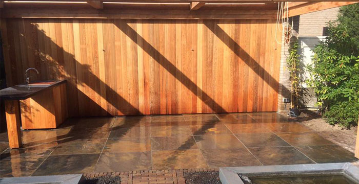 Natuursteen gecombineerd met hout